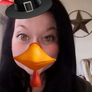 Meet your Posher, Chrissy